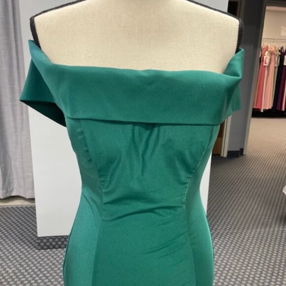 Off the Shoulder Green Formal Dress with Train - Picture 3 of 9